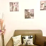 La Maison De Famille *