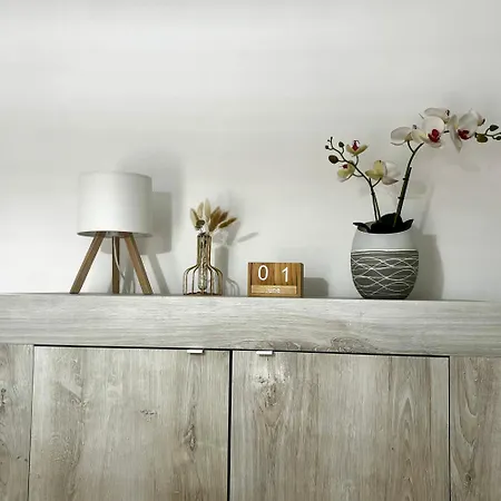 La Maison De Famille アパート オルビア